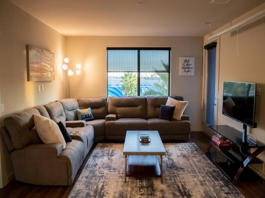Smart & Luxurious ~ Mins To Disney ~ Queen Beds Anaheim Eksteriør bilde